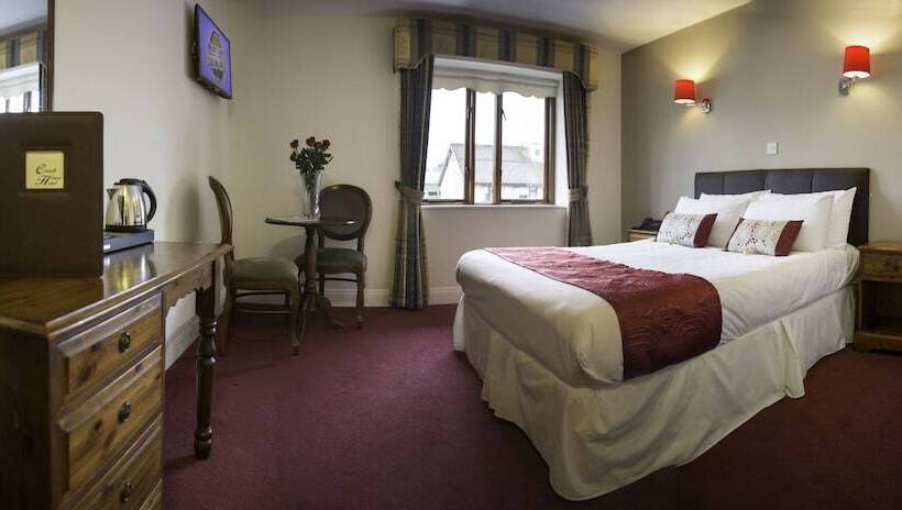 חדר דלוקס, The Coach House