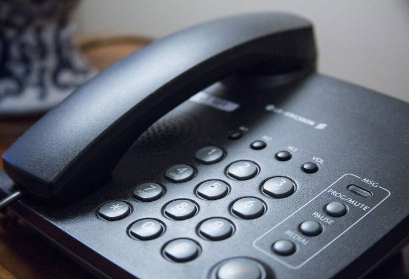 חדר דלוקס, The Coach House