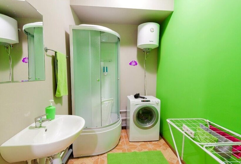 سرير فى غرفة مشتركه, Wiki Hostels