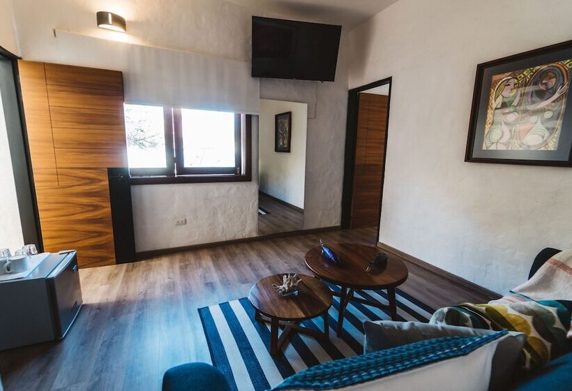 Люкс Комфорт, Amaia Boutique