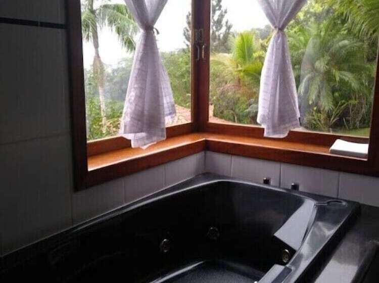 سوئیت پریمیوم با چشم‌انداز دریا, Pousada Vista Do Itagua