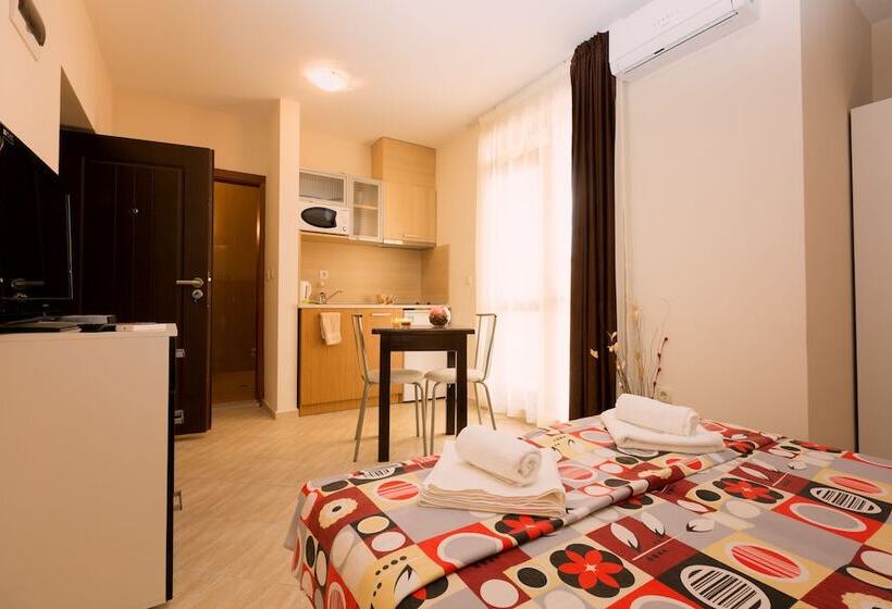 이코노미 스튜디오, Sea Palace Sozopol