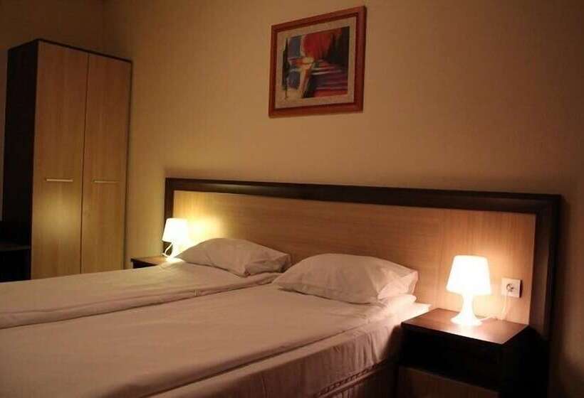 شقة أساسية غرفة واحدة, Nevada Apart