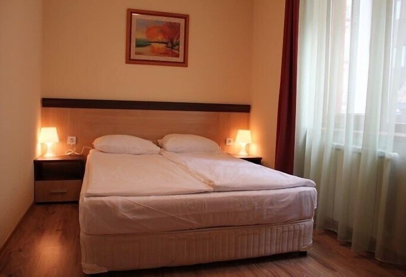 شقة أساسية غرفة واحدة, Nevada Apart