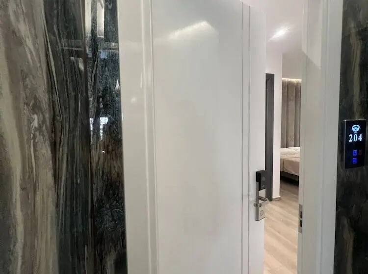 اتاق لوکس, Ilio Boutique