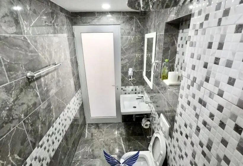 اتاق لوکس سه تخته, Ilio Boutique