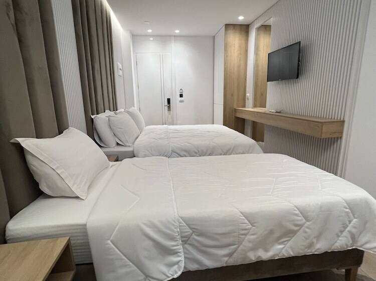 غرفة ديلوكس ثلاثية, Ilio Boutique