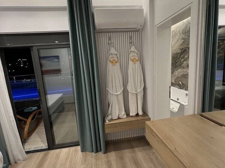 غرفة سوبيريور مزود بجاكوزى, Ilio Boutique