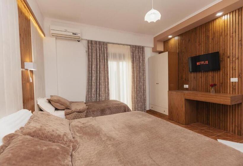 غرفة ديلوكس ثلاثية, Ilio Boutique