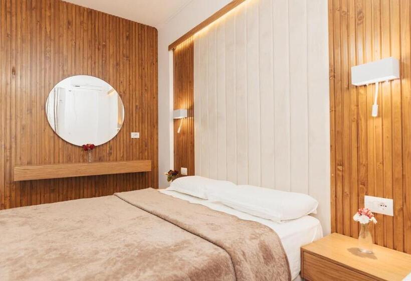 غرفة ديلوكس ثلاثية, Ilio Boutique