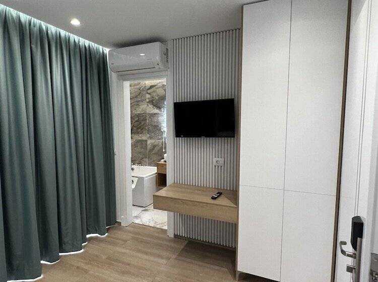 غرفة سوبيريور مزود بجاكوزى, Ilio Boutique