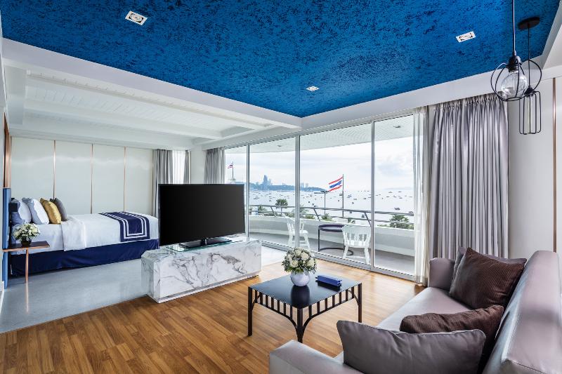 Люкс Вид на Море, A One The Royal Cruise Hotel Pattaya   Sha Extra Plus