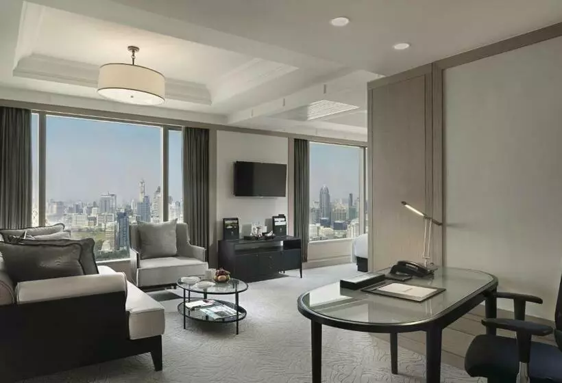 Club Room