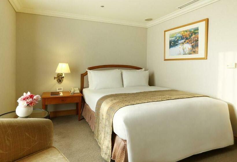 Quarto Classe Business, Han Hsien International