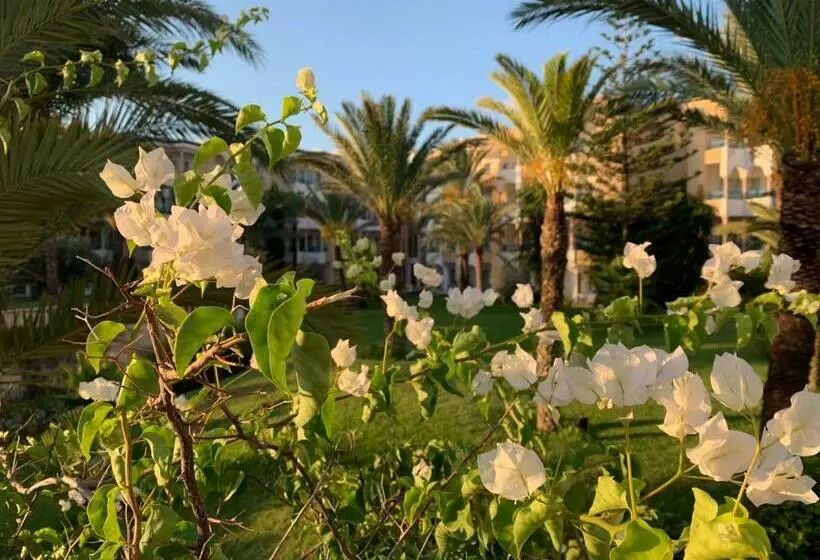 سوئیت جونیور با چشم‌انداز باغ, Hasdrubal Thalassa & Spa Yasmine Hammamet