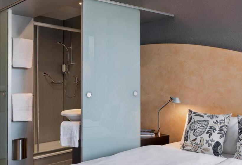 家庭间, La Pergola