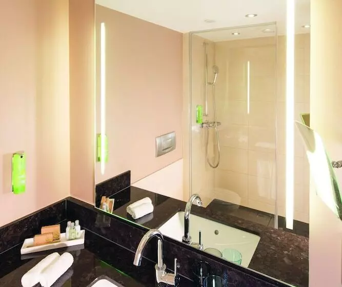 اتاق لوکس, Mövenpick Hotel Geneva