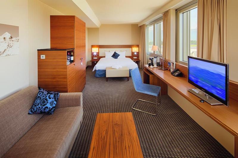 高级客房, Mövenpick Hotel Geneva