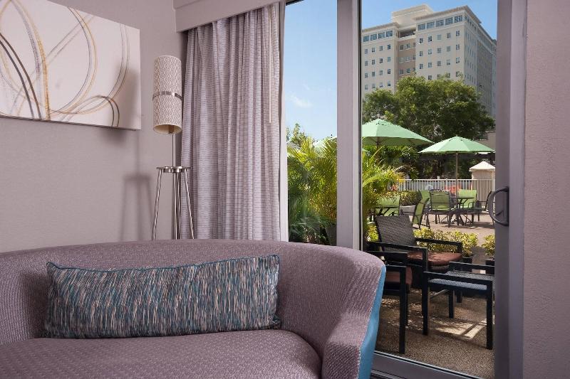 高级客房, Mövenpick Hotel Geneva