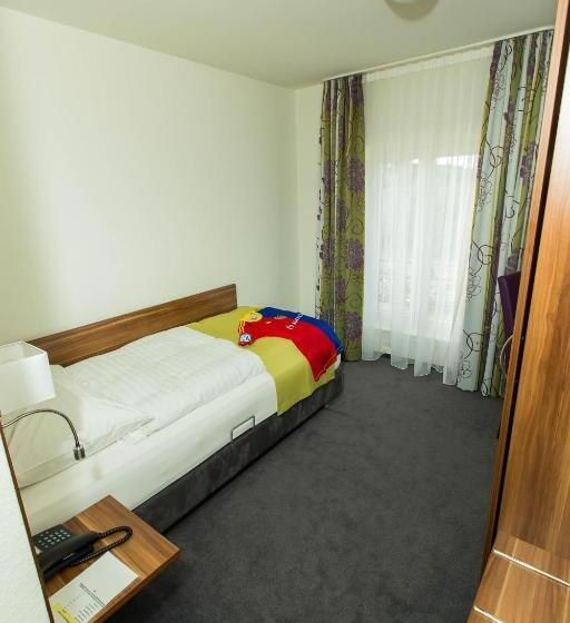 غرفة قياسية فردية, Restaurant Resslirytti