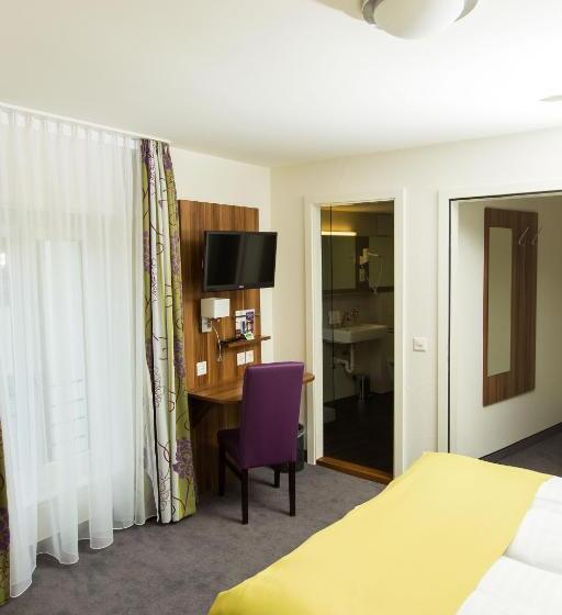 غرفة قياسية, Restaurant Resslirytti