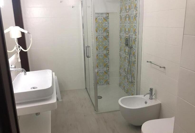 Номер Стандарт Вид на Сад, Ugento Dimora