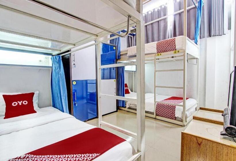 디럭스 패밀리 룸, Nau Hostel By Nginap