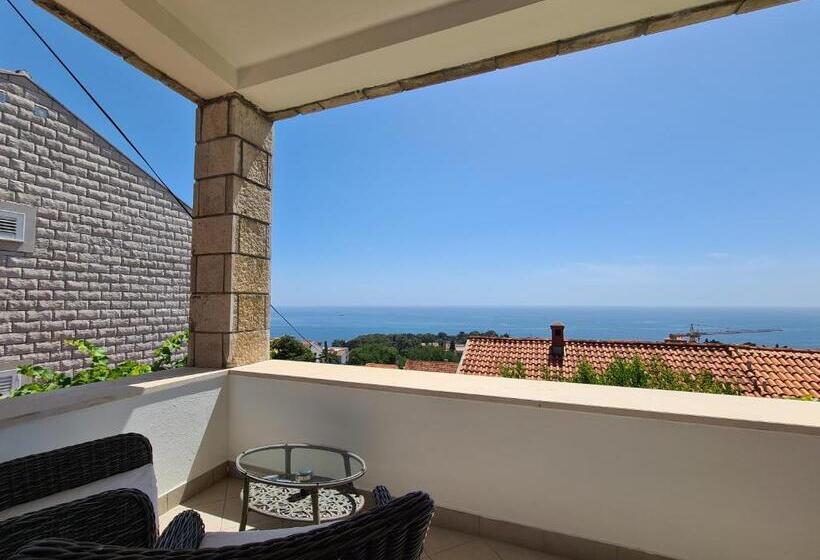 Номер Deluxe Вид на Море с Балконом, Bed And Breakfast Villa Klaic