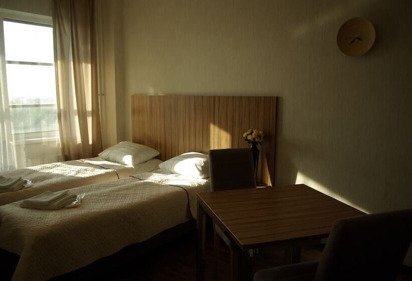 استودیوی استاندارد, Cosmos Apart