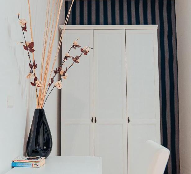 Номер Deluxe Кровать Кинг, B&b Arena