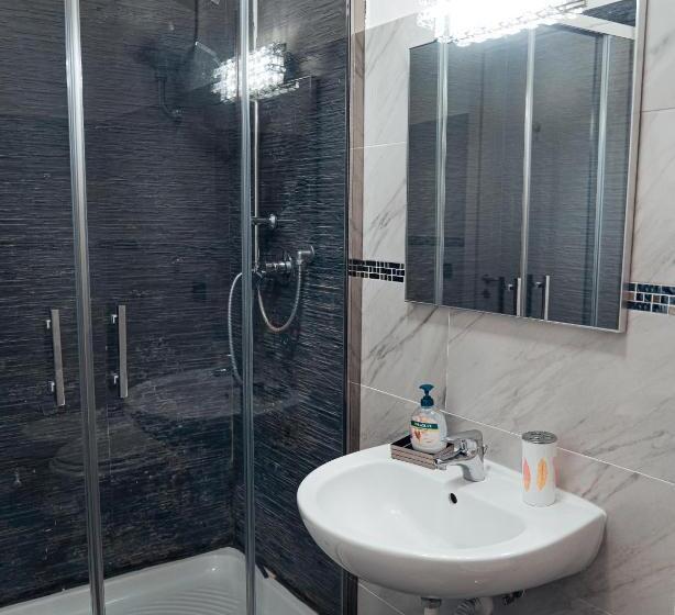 Номер Deluxe Кровать Кинг, B&b Arena