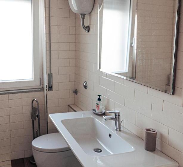 Номер Стандарт с Балконом, B&b Arena