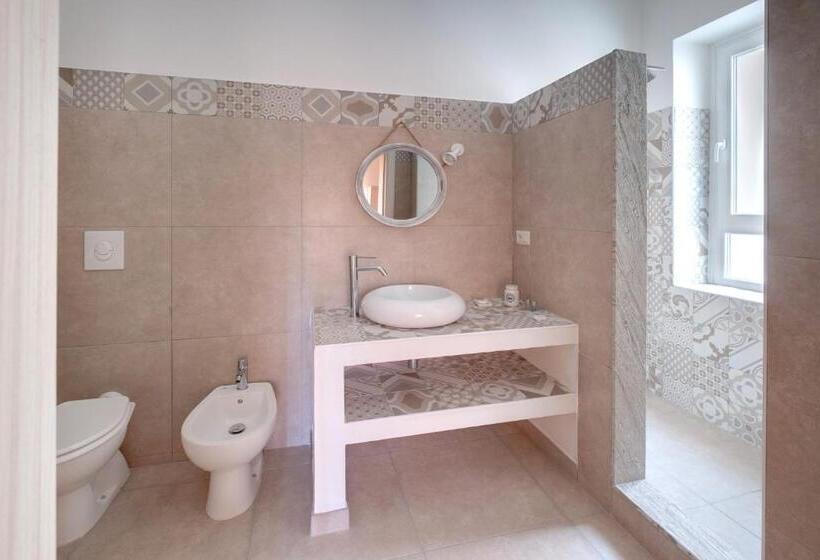 اتاق استاندارد, Butterfly B&b