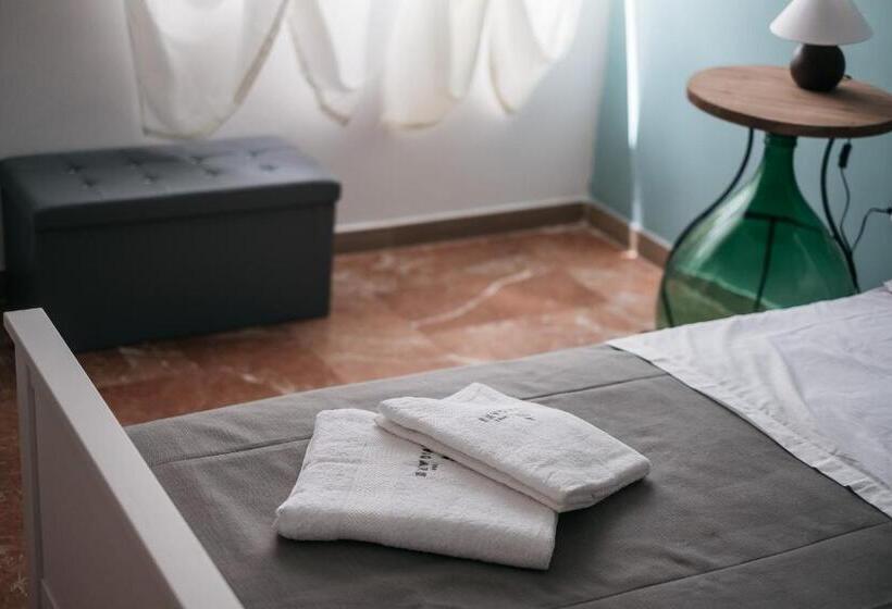 اتاق استاندارد, Butterfly B&b