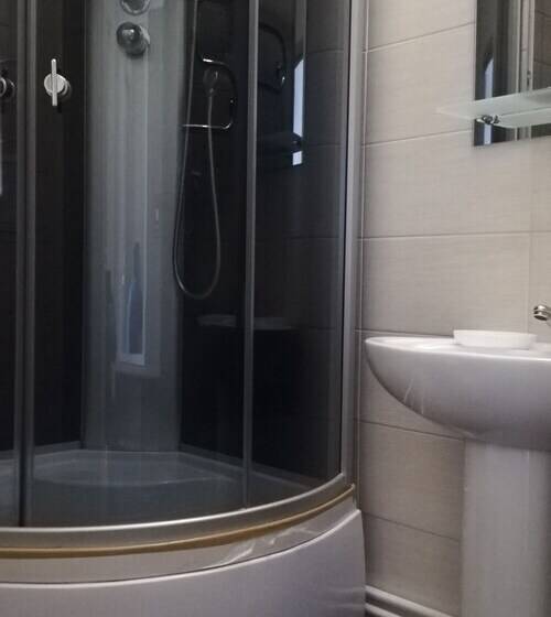 استودیوی استاندارد, Cosmos Apart