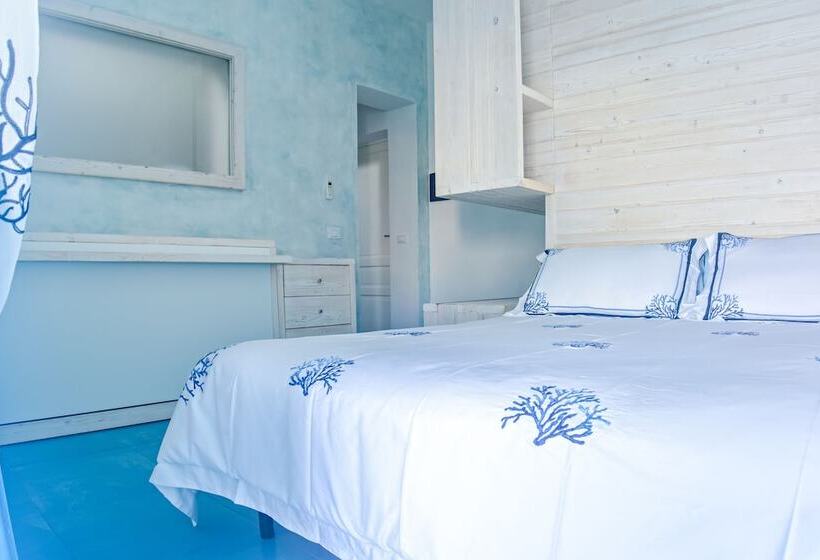 غرفة ديلوكس, Eunymos   Trattoria Da Francesco Panarea