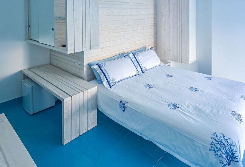 غرفة ديلوكس, Eunymos   Trattoria Da Francesco Panarea