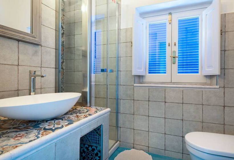 غرفة قياسية مطلّة علي الحديقة, Eunymos   Trattoria Da Francesco Panarea