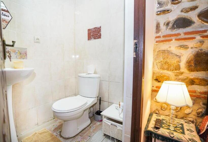 3 Bedroom Suite, Sighnaghi Art