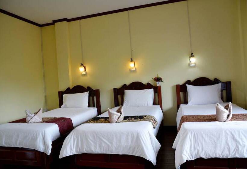 اتاق سوپریور سه تخته, Vilayvong