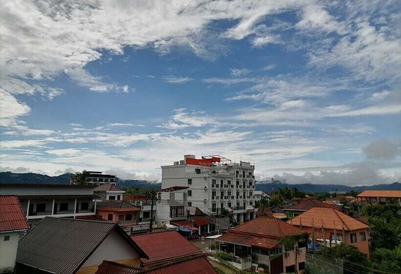 اتاق سوپریور, Vilayvong