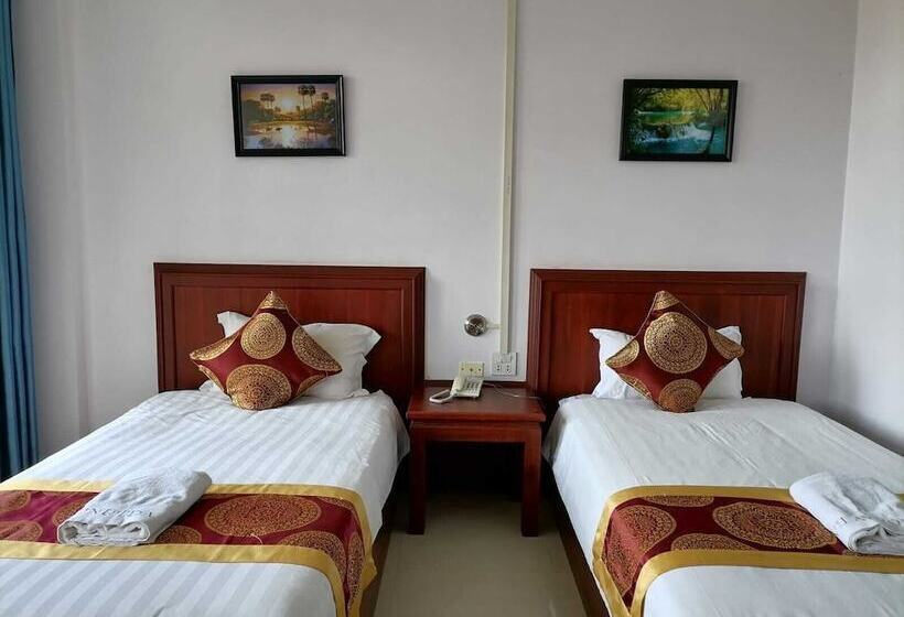 اتاق سوپریور, Vilayvong