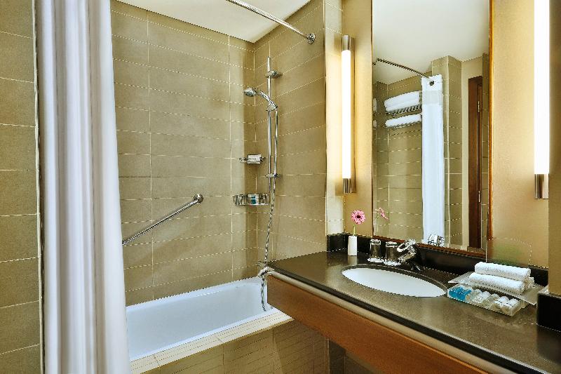 اتاق سوپریور, Vilayvong