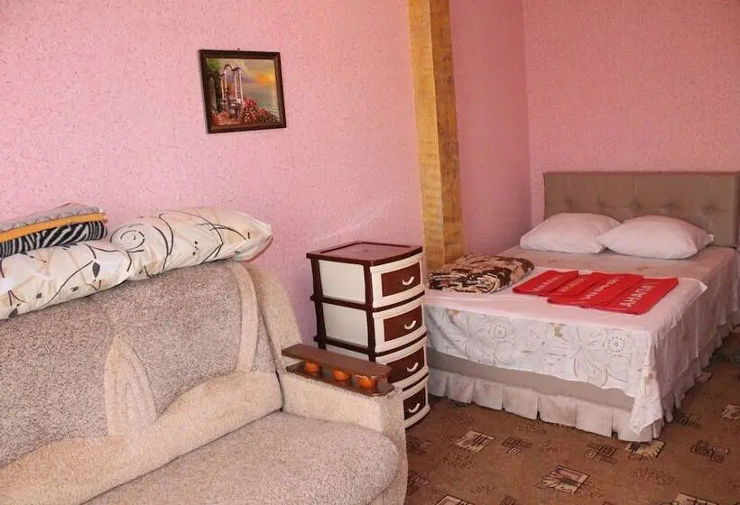 デラックスの４人部屋, Delif Guest House