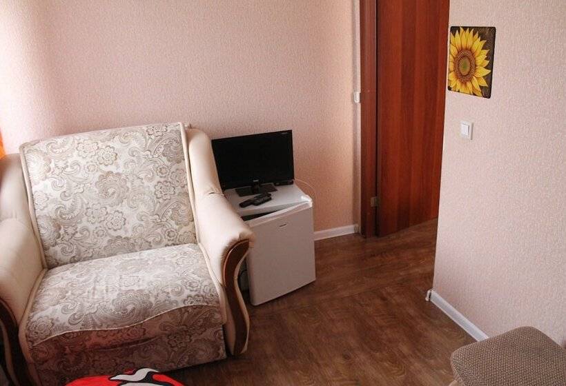 سوئیت 2 خوابه, Delif Guest House