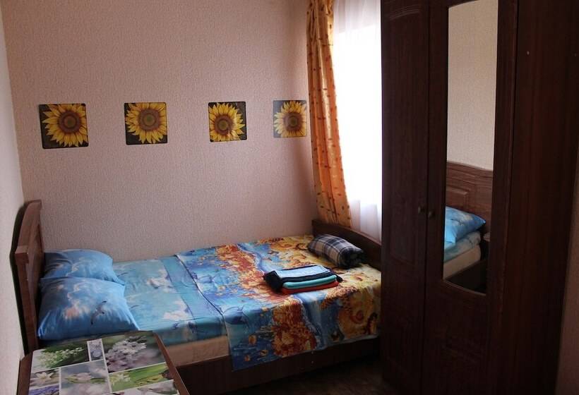 سوئیت 2 خوابه, Delif Guest House