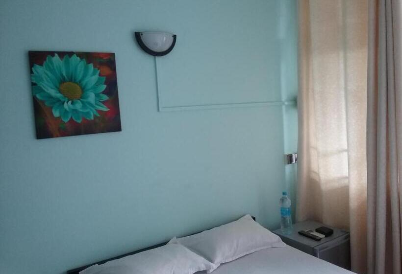 اتاق استاندارد با بالکن, La Plaine Verte Guesthouse