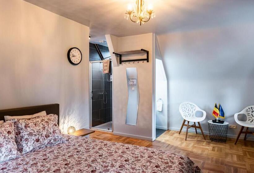 Студия Стандарт, Rose House B&b
