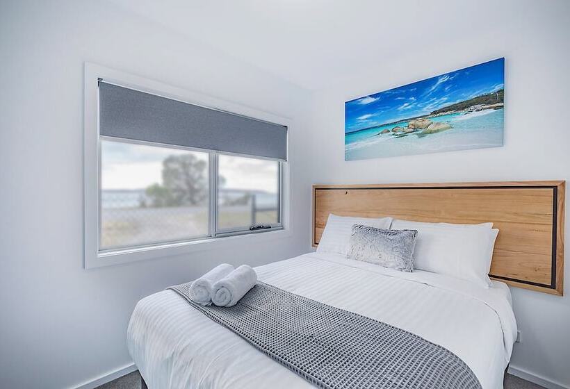 Cabana, Tasman Holiday Parks  St Helens