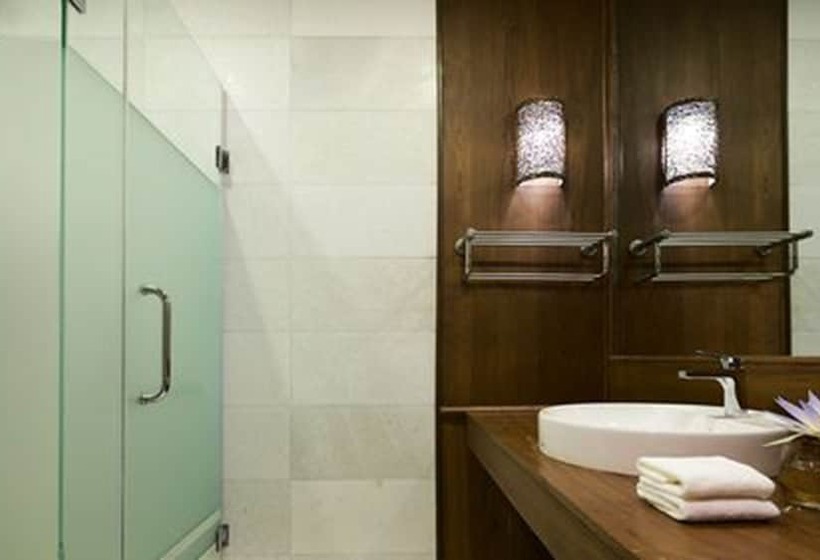 اتاق لوکس, Royal Palace